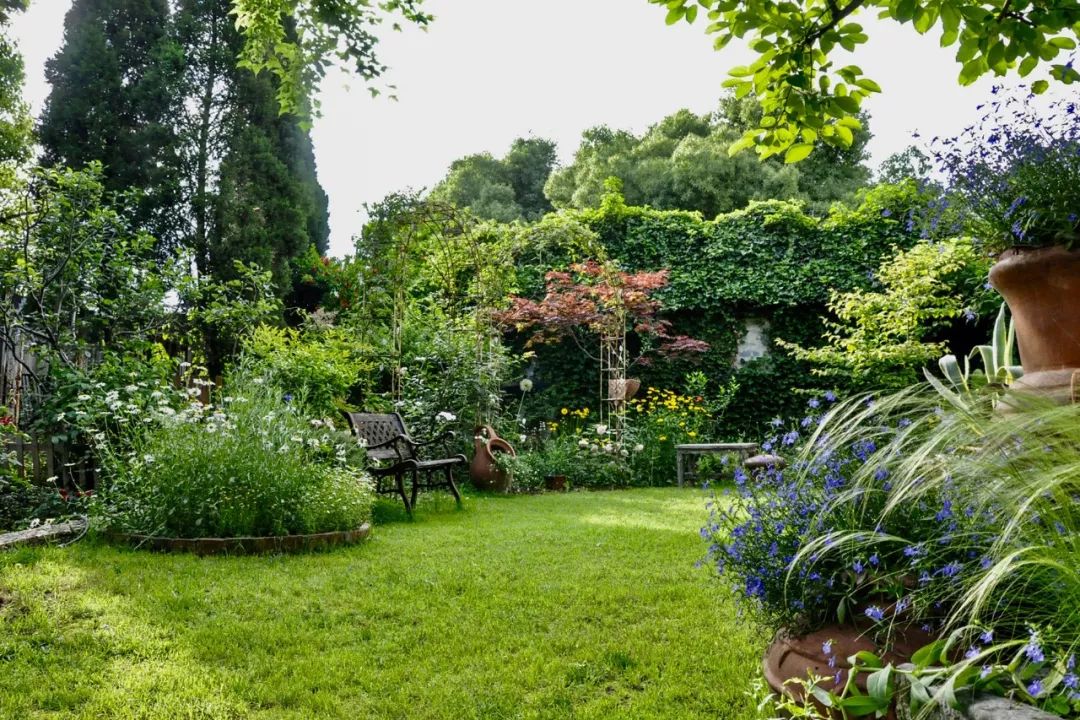 庭院设计风水学在别墅花园的设计中要遵循“场地一理念”