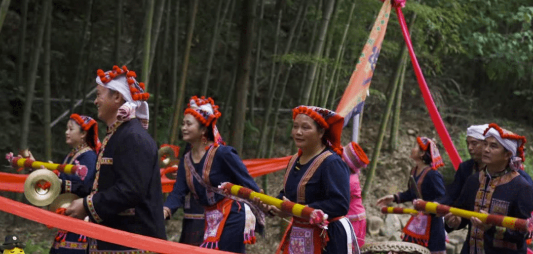瑶族，中国最古老的民族之一，民族语言分属汉藏语系